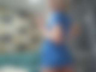 Evelyn's Live Sex Cam Show