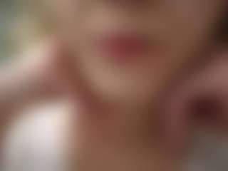 Live cam show with Evelyn - Pov on Hubzter Live