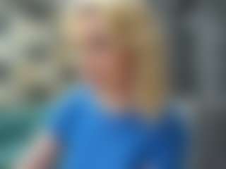 Evelyn's Live Sex Cam Show