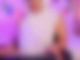 Live cam show with SaraPhill - Middle Aged on Camsoda