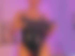 Live cam show with Scarlett-evanss1 - Athletic on Camsoda
