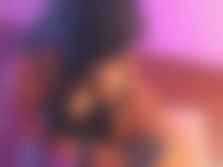 Live cam show with Scarlett-evanss1 - Oil on Camsoda