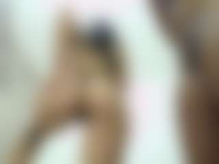 zule-jhonson's Live Sex Cam Show