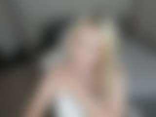 Live cam show with AmeliaxCandy - Submissive on StripNow