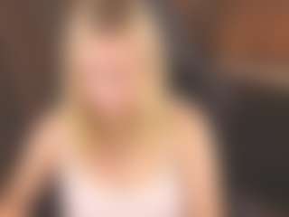 Live cam show with AmeliaxCandy - Upskirt on CamSodaAdn