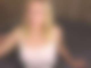 Live cam show with AmeliaxCandy - Camel Toe on TottyGirls