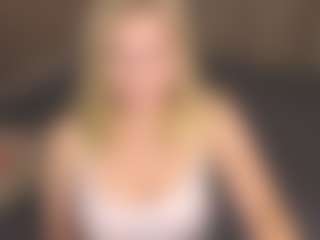 Live cam show with AmeliaxCandy - Athletic College on instabang