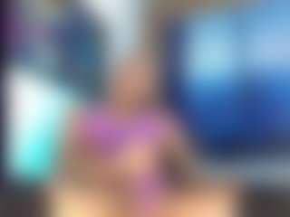 Live cam show with Astrid-cardenas - Tease on Dolls Live