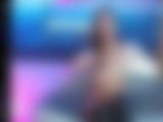 Live cam show with Astrid-cardenas - HD on Camsoda