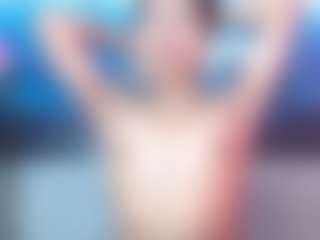 Live cam show with Astrid-cardenas - Facial Piercings on StripNow