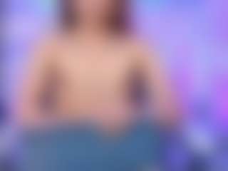 Live cam show with Astrid-cardenas - HD on Camsoda