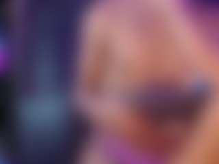 Live cam show with Astrid-cardenas - Smoking on Camsoda