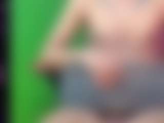 Live cam show with Astrid-cardenas - Small Tits on WildCum