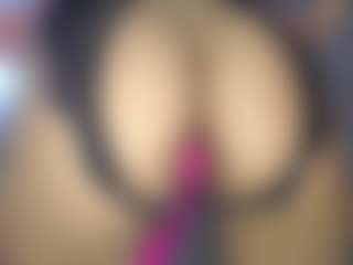 Live cam show with CamilaVixen-Ch - Shaved Pussy Brown Hair on xfollow cams
