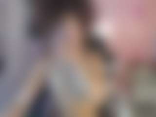 Live cam show with CamilaVixen-Ch - Public Ebony on Fit Hotties