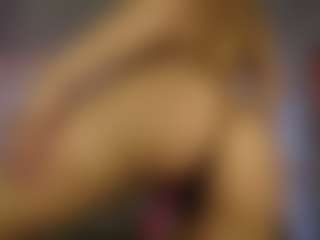 Live cam show with CamilaVixen-Ch - Foot Fetish Black on Cam Slut