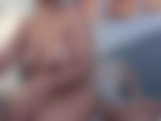 Live cam show with CannelaSmith - Gagging on Gym Cam Girls
