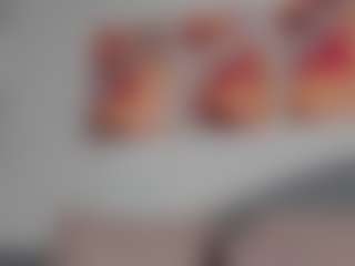 Live cam show with CannelaSmith - Camel Toe on Camsoda