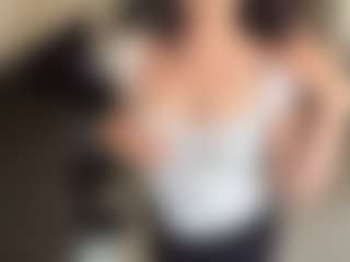 Live cam show with ClarenceFuerte - Facial Piercings on Cam Slut