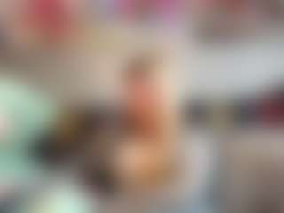 ClemmieKlassen's Live Sex Cam Show