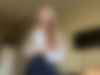 Live cam show with ConstanceNordyke - Bikini on TeamSkeetLive