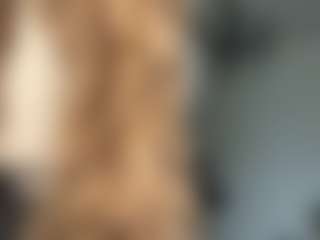 Live cam show with ConstanceNordyke - Thin on crypto-cams