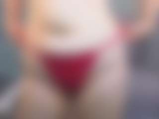 Live cam show with Ellis-Brownn - Cute on Dare Cams
