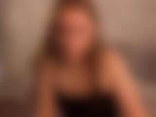 Live cam show with Ellis-Brownn - New Young Adult on StripNow