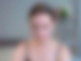 Live cam show with Ellis-Brownn - Blue Eyes on Mixed Magazine Live