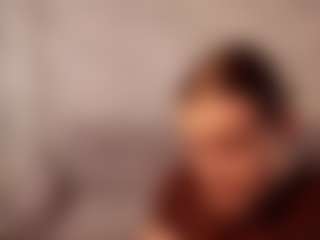 Live cam show with Ellis-Brownn - Student on Camsoda