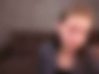 Live cam show with Ellis-Brownn - Show on https://playwithruby.com
