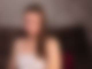 Live cam show with Ellis-Brownn - Baby on friskycurves.com