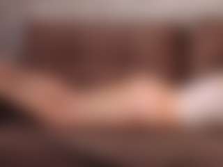 Live cam show with Ellis-Brownn - Blue Eyes on Fling VIP Chat