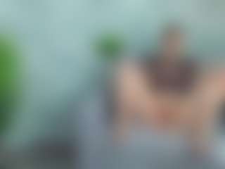 Live cam show with Ellis-Brownn - Student on Camsoda