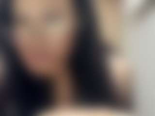 Mia's Live Sex Cam Show