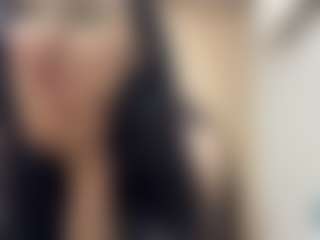 Mia's Live Sex Cam Show