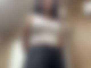 Mia's Live Sex Cam Show