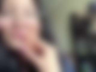 Mia's Live Sex Cam Show