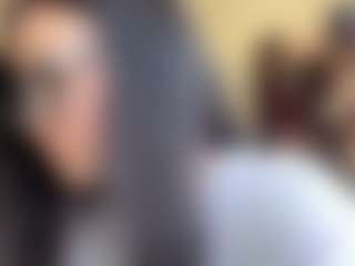 Mia's Live Sex Cam Show