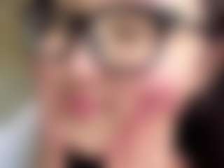 Mia's Live Sex Cam Show