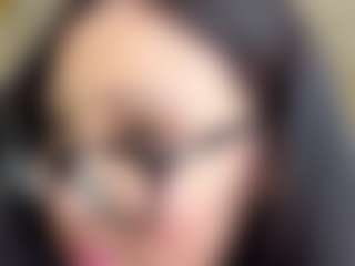 Mia's Live Sex Cam Show