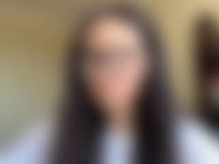 Mia's Live Sex Cam Show
