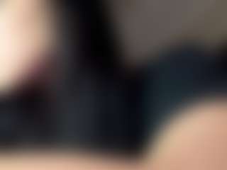 Live cam show with Mia - Striptease Asian on Hubzter Live