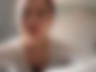 JolieLimoges's Live Sex Cam Show