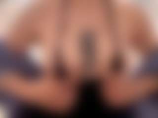 Live cam show with JolieLimoges - Teen (18+) on Milfs Live