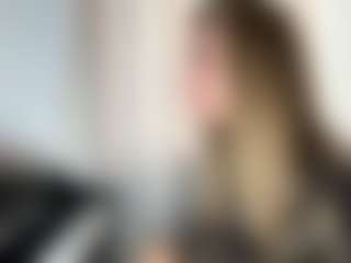 Live cam show with Grace - Granny on CamClone