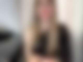 Live cam show with Grace - Granny Blonde Hair on liverealitysex.com