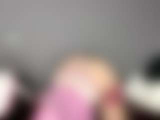 Live cam show with Sally - White on Uber Horny | georgia