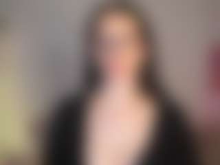 Live cam show with MiaPaloma18 - Green Eyes on Camsoda Late Night