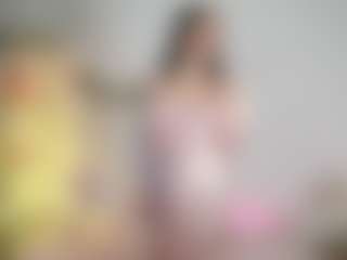 Live cam show with MiaPaloma18 - Thick on TastyBlacksLive